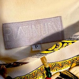 animal print waist length pullover blouse